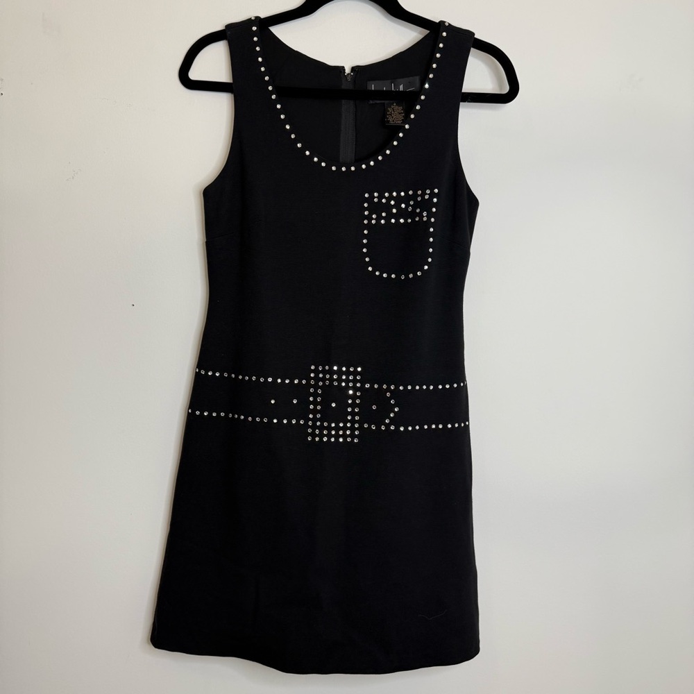 Nicole Miller Black Mini Dress with Chic Design